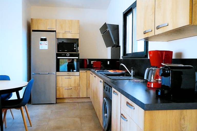 Gite with yard & patio — photo 3