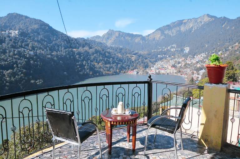 Bed and breakfast  Nainital Lake