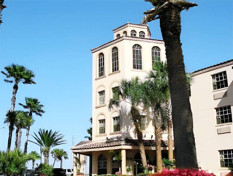 Inn on the Lakes in Sebring, FL