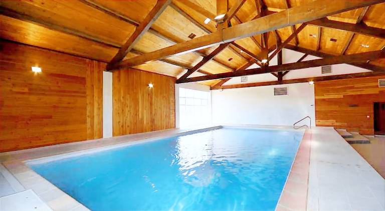 Fully equipped beautiful house with BBQ, garden & heated pool | Pet-friendly — photo 3