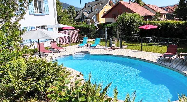 Lovely chalet with pool | Pets are welcome — photo 3