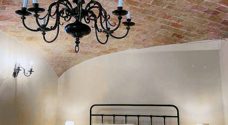 House with 2 rooms for 4 persons in Naples