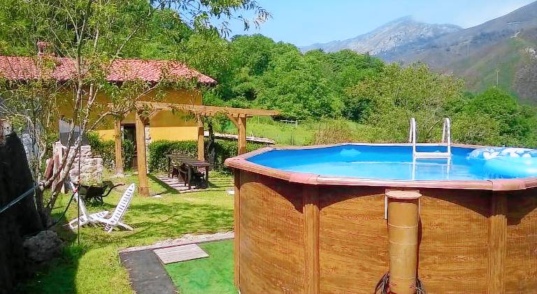 House with terrace, garden & barbecue in Llanes
