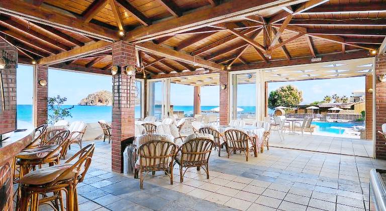 Hotel Haris on the beach — photo 3