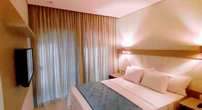 Serviced apartment with garden, pool & sauna — photo 2