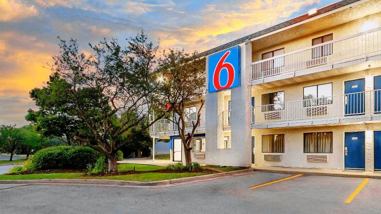 Motel 6 Rolling Meadows, IL - Chicago Northwest in Rolling Meadows, IL