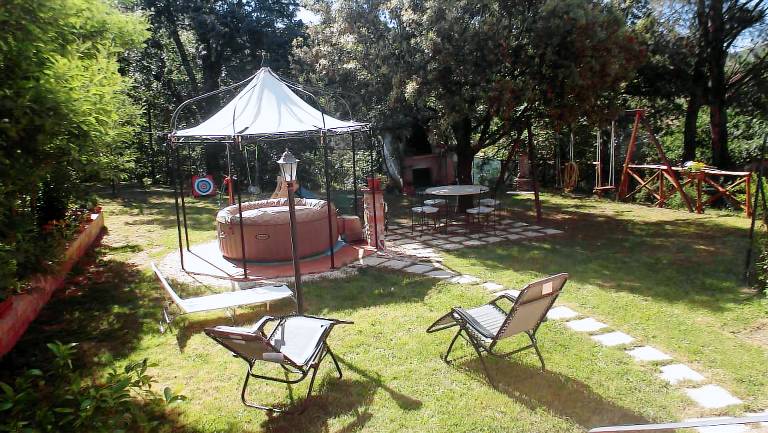 Ferienwohnung in Castel dell'Aquila, Montecastrilli für max. 5 Personen Ferienwohnung in Castel dell'Aquila, Montecastrilli für max. 5 Personen