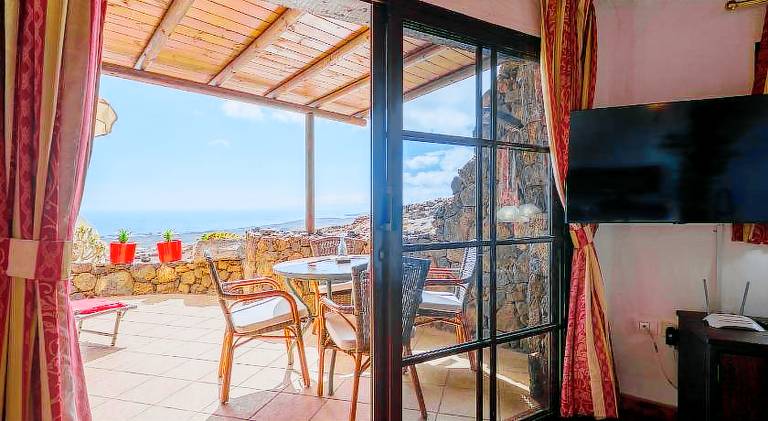Beautiful holiday apartment with pool | Pet-friendly — photo 3