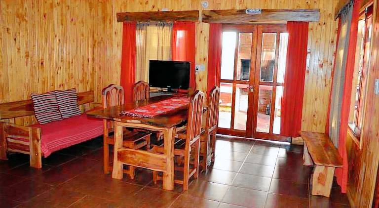 Holiday apartment with grill, pool & garden — photo 2