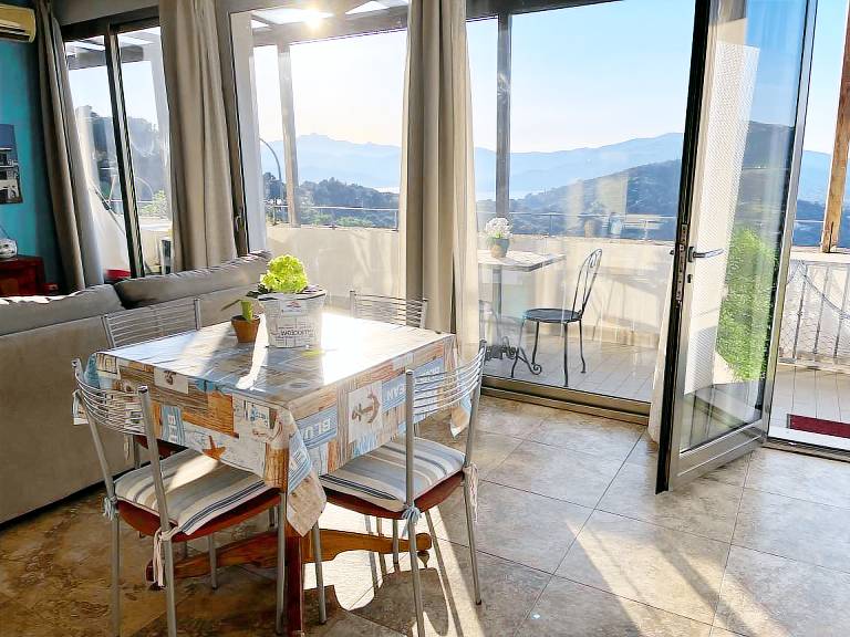 Beautiful holiday apartment with patio | Pets are welcome in Capoliveri