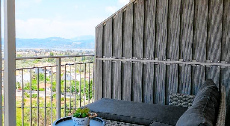Apartment with terrace — photo 4