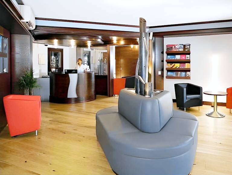 Cottage Logis Hotel - Restaurant in Esch-sur-Alzette