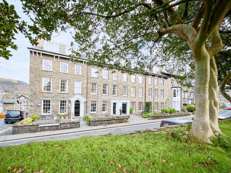Apartment  Keswick