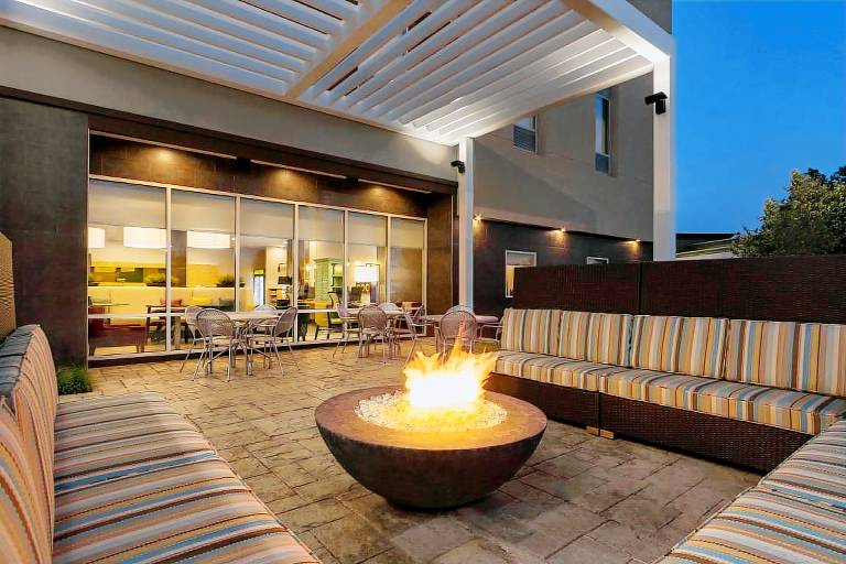 Home2 Suites by Hilton Houston Stafford — photo 3