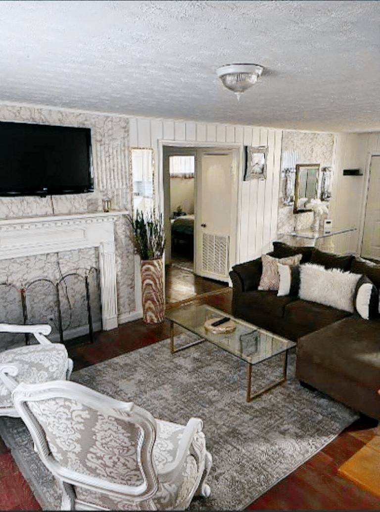 Apartment  Gateway