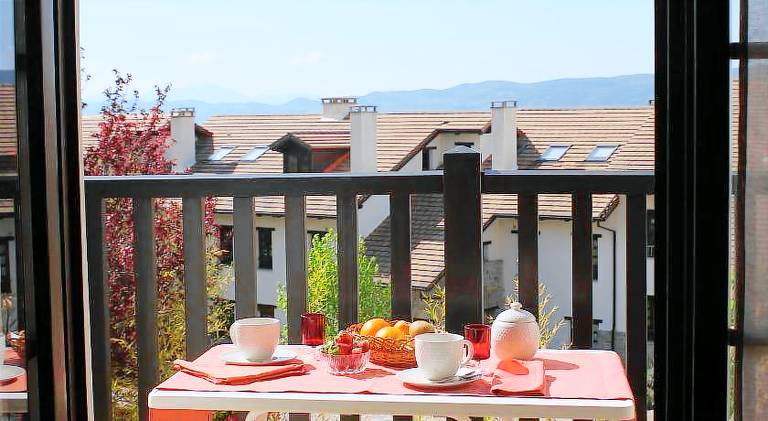 Holiday apartment with pool — photo 4