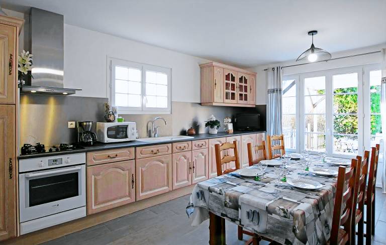 Gite with garden, patio & barbeque — photo 3