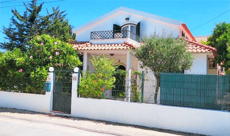 Casa Aroeira