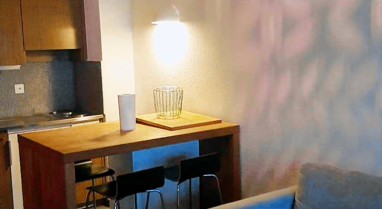 Serviced apartment with sauna, terrace & pool | Next to the ski | Pets allowed — photo 2