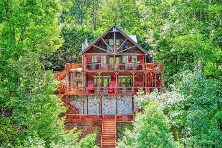 House  Watauga Lake