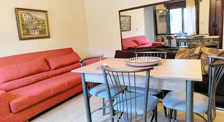 Vacation home with garden, barbecue & patio — photo 3