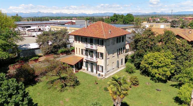 Holiday apartment with 1 room for 4 persons in Oleggio