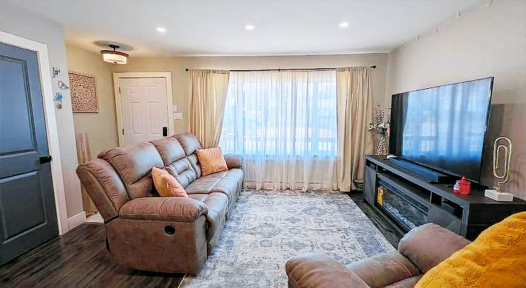 Bed and breakfast  Halifax
