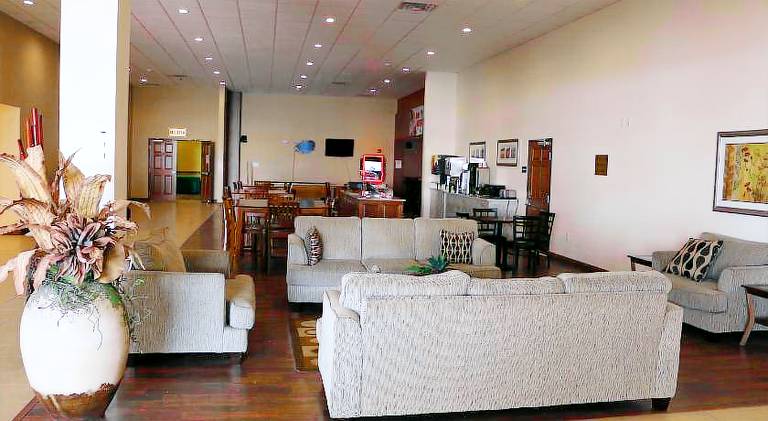 Astoria Hotel and Event Center - Dickinson — photo 3