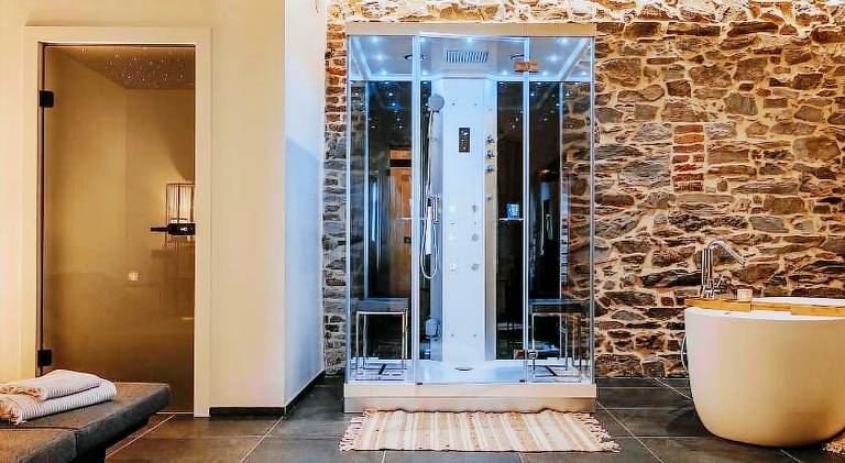 Beautiful vacation home with hot tub | Dogs allowed — photo 3