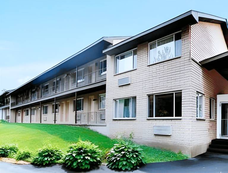 Latham Inn in Latham, NY