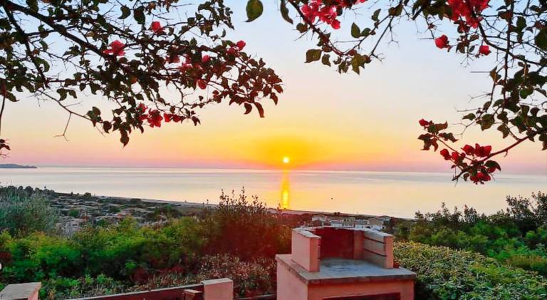 Vacation home | Next to the beach | Pet-friendly in Muravera