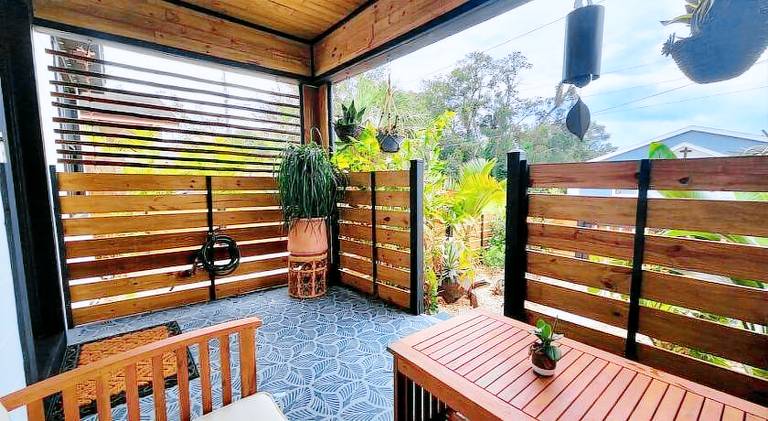 Vacation home with jacuzzi — photo 4