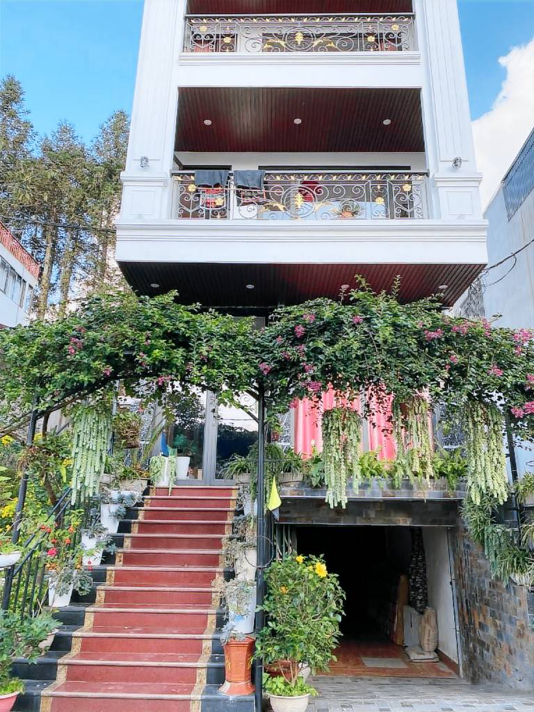 Beautiful serviced apartment with yard, barbeque & patio | Suitable for remote work | Dogs allowed in Sa Pa