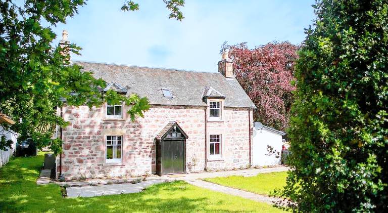 Vacation home | Pet-friendly in Inverness