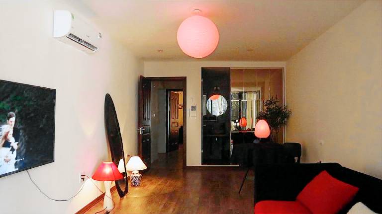 House with 2 rooms for 7 persons in Hanoi