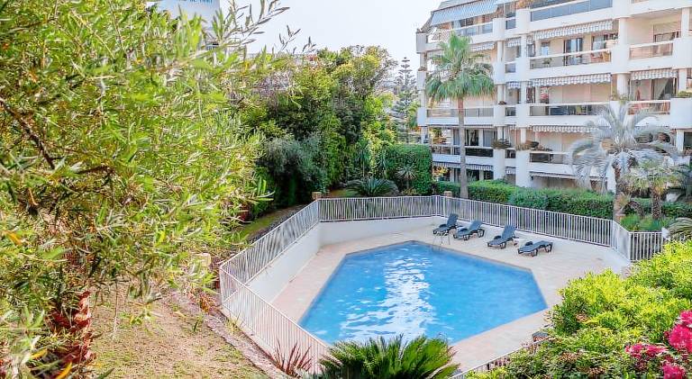 Fully equipped pleasant holiday apartment with terrace & private pool | Pets allowed — photo 3