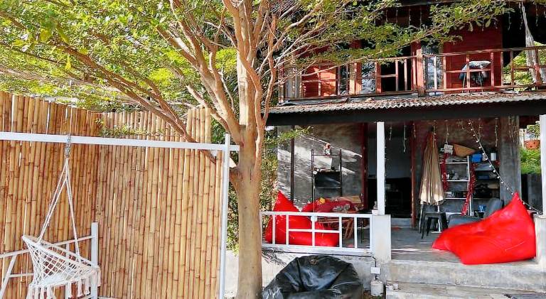 House with patio — photo 5