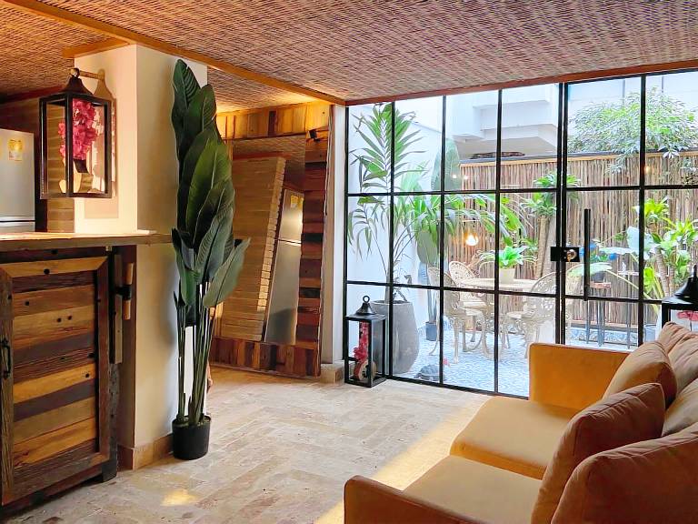 w Luxury 2BR House with Terrace in Bocagrande