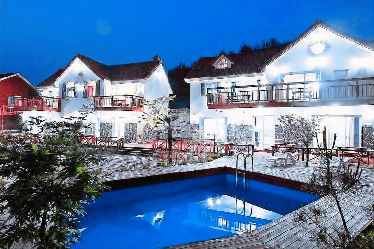 Condo  Cheongun-dong