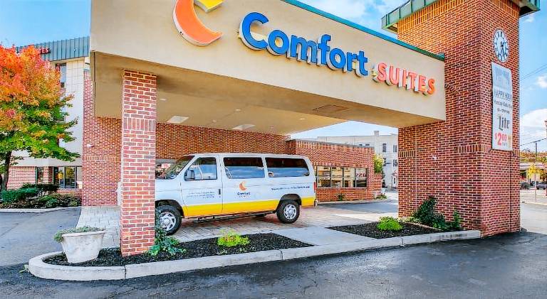 Comfort Suites Bethlehem Near Lehigh University and LVI Airport in Bethlehem, PA
