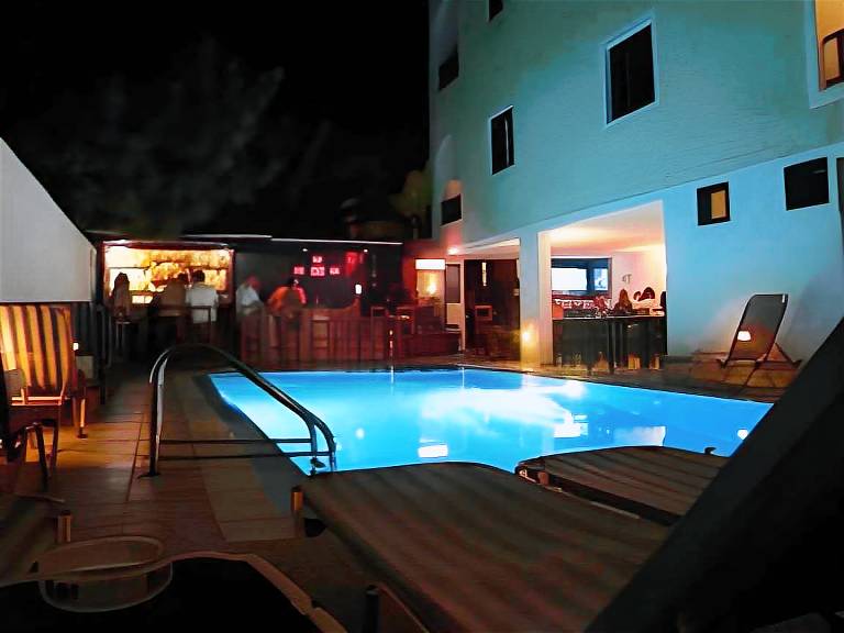 Serviced apartment  Santorini