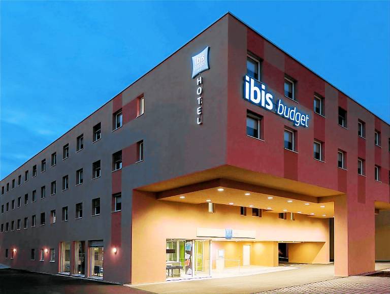 Ibis Budget Zurich Airport in Ruemlang