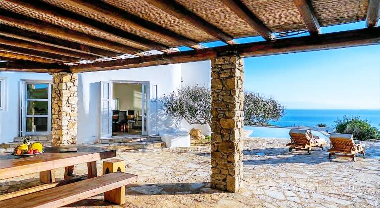 Fully equipped villa with yard, private pool & terrace | Close to the beach | Suitable for remote work | Pets are welcome — photo 4