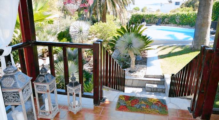 Villa with barbecue, garden & terrace — photo 3