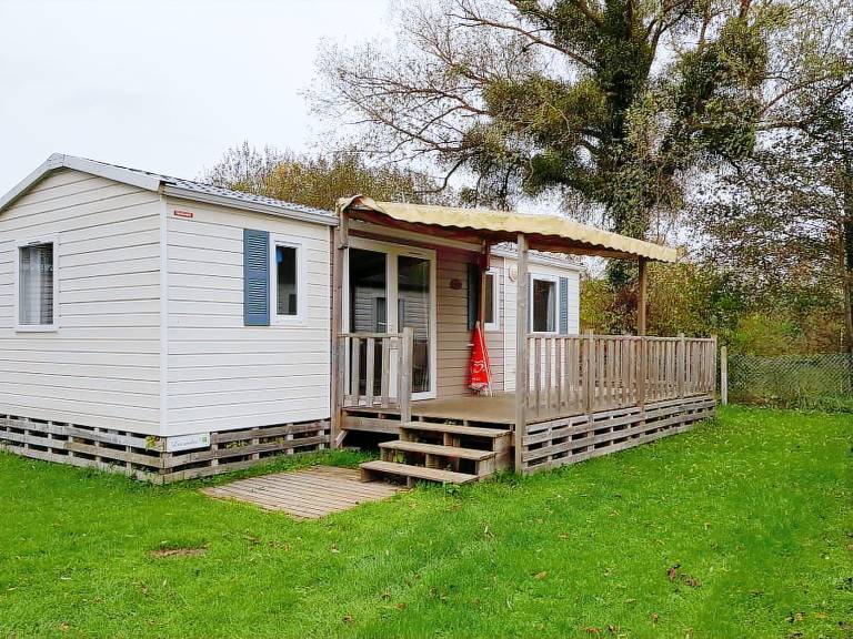 Mobile home with patio & heated pool | Lake view — photo 4