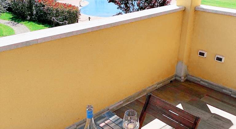 Serviced apartment with garden, patio & jacuzzi — photo 5