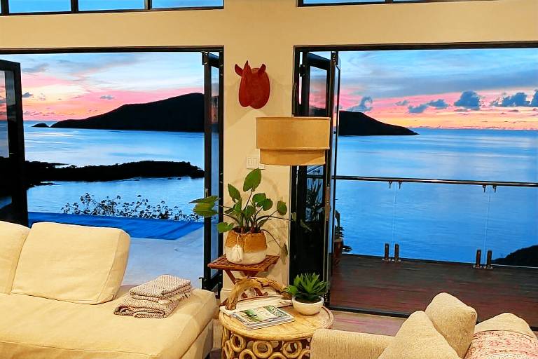 Villa Beef Island
