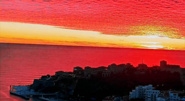 Holiday apartment with terrace in Ulcinj