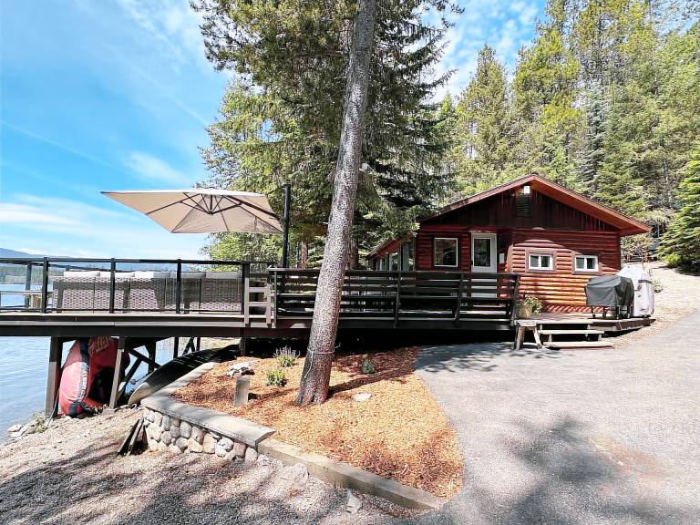 Cabin West Glacier