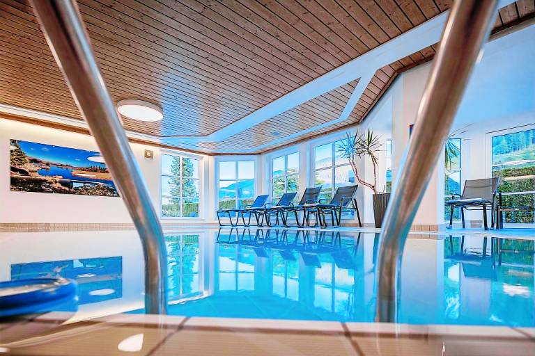 Family-friendly apartment with terrace, garden & heated pool | Close to the ski | Pets allowed — photo 4